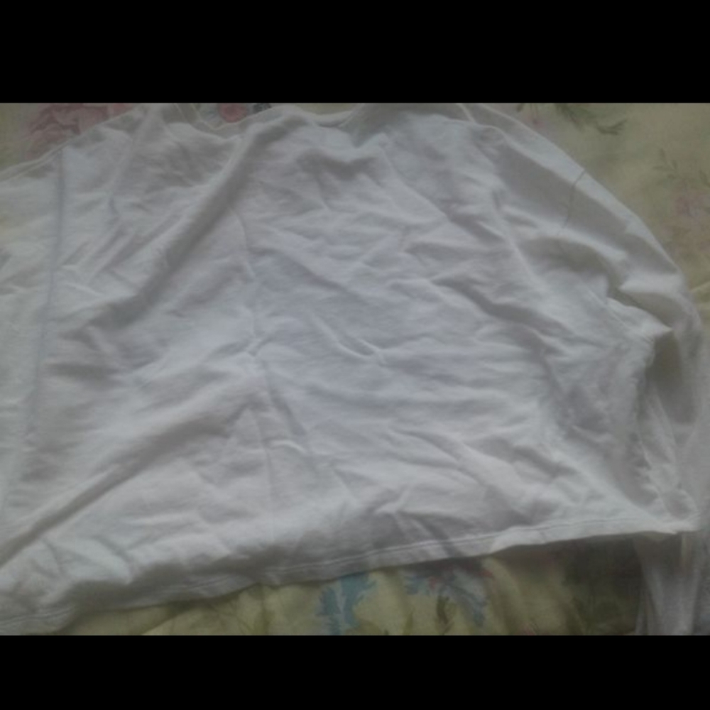 Croptop - Picture 2 of 3